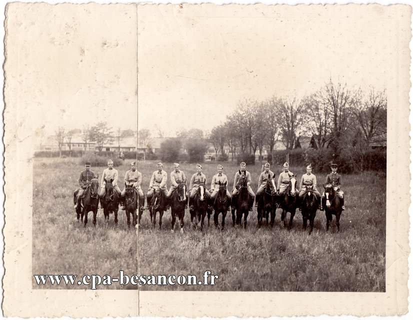 Peloton S.O.R. Groupe du 121e - Besançon - 5 mai 1937 - Terrain militaire du Polygone