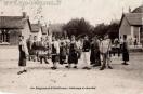 Carte postale ancienne Besançon - Cantine Valloire - 4me Régiment d'Artillerie - Nettoyage du Quartier