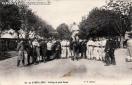 Carte postale ancienne Besançon - F. G. - 25 - 4e d'ARTILLERIE - Voltige de pied ferme