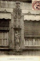 Carte postale ancienne - 5 - BESANÇON - Rue Battant N.18 - Niche du XVIe siècle