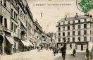 Carte postale ancienne Besançon - Raffin - 43. BESANÇON - Place Bacchus et Rue Battant