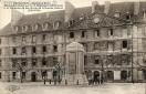Carte postale ancienne - BESANÇON - Quartier Ruty - Monument élevé par le 4e Rég...