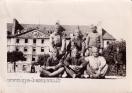 Carte postale ancienne - BESANÇON - Caserne Ruty - "Me voilà avec un groupe de r...