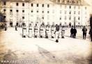 Carte postale ancienne - BESANÇON - Caserne Ruty - Manoeuvre des fantassins. - v...