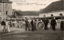 Carte postale ancienne Besançon - Cantine Buy - BESANÇON - 5me Régiment d'Artillerie - Manœuvre de la Pièce de 75