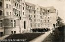 Carte postale ancienne - BESANÇON - Canot - Cité universitaire