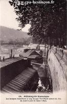 Carte postale ancienne - 22. Besançon Historique - Les baraques lavandières le l...