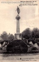 Carte postale ancienne - Besançon Historique (M. D.) 40. - Fontaine de Flore - E...
