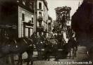 Carte postale ancienne - BESANÇON - Place Flore - Cavalcade au profit de la Mais...