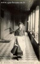 Carte postale ancienne Besançon - LL - 87 BESANÇON. - Femme de Salle de l'Etablissement thermal.
