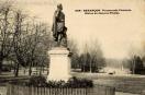 Carte postale ancienne - 508 - BESANÇON - Promenade Chamars - Statue du Général ...
