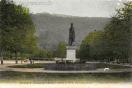 Carte postale ancienne - BESANÇON - Promenade Chamars. Statue de PAJOL. Fort Cha...