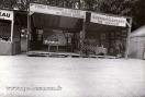 Carte postale ancienne - Stand du Syndicat Professionnel de l'Industrie des Engr...