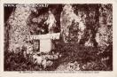 Carte postale ancienne Besançon - Helbey - 126. BESANÇON - Chemin du Calvaire de Notre-Dame-des-Buis - La Vierge dans le rocher