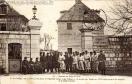 Carte postale ancienne - Besançon Historique (M. D.) - 56. - Caserne du Fort-Gri...