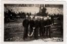 Carte postale ancienne - BESANÇON - Gare d'Eau - Pompiers et leur lance à eau