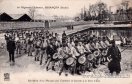 60e régiment d'infanterie, besançon (doubs) répétition de la musique avec tambours et clairons à la gare d'eau