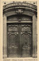 Carte postale ancienne - BESANÇON. - Clinique Clermont - Porte d'Entrée (M. H.)