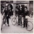 Carte postale ancienne - BESANÇON - Grande rue - Mi-Carême estudiantine - 16 mar...