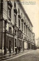 Carte postale ancienne - BESANÇON - Place St-Pierre 6 - Bureau des Pompes Funèbr...