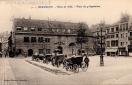 Carte postale ancienne Besançon - Frossard - 7. - BESANÇON - Hôtel de Ville. - Place du 4-Septembre.