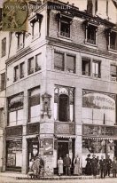 Carte postale ancienne - Bar Pierre MORA - BESANÇON - Place du 4 Septembre et Gr...
