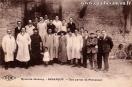 Carte postale ancienne - Epicerie Jeanney. - BESANÇON. - Une partie du Personnel...