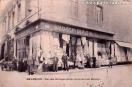Carte postale ancienne - BESANÇON - Rue des Granges (angle de la rue Luc Breton)
