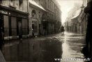 Carte postale ancienne Besançon - Mauvillier - BESANÇON - Rue des Granges - Inondations de 1910