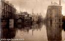 Carte postale ancienne - BESANÇON - Rue Gambetta - Inondations de 1910