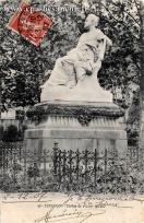 Carte postale ancienne - 50 - BESANÇON - Statue de Victor HUGO