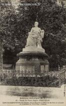 Carte postale ancienne - Besançon Historique (M. D.) - 18. - Statue de Victor Hu...