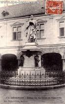 Carte postale ancienne - 55 - BESANÇON - Statue du Cardinal de Granvelle