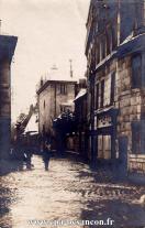 Carte postale ancienne - Besançon - Les Inondations de Janvier 1910 - Place de l...