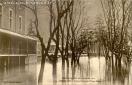 Carte postale ancienne Besançon - Georges Gaillard - Inondations des 20-21 Janvier 1910 - 13. - BESANÇON. - Cours du Lycée Victor-Hugo