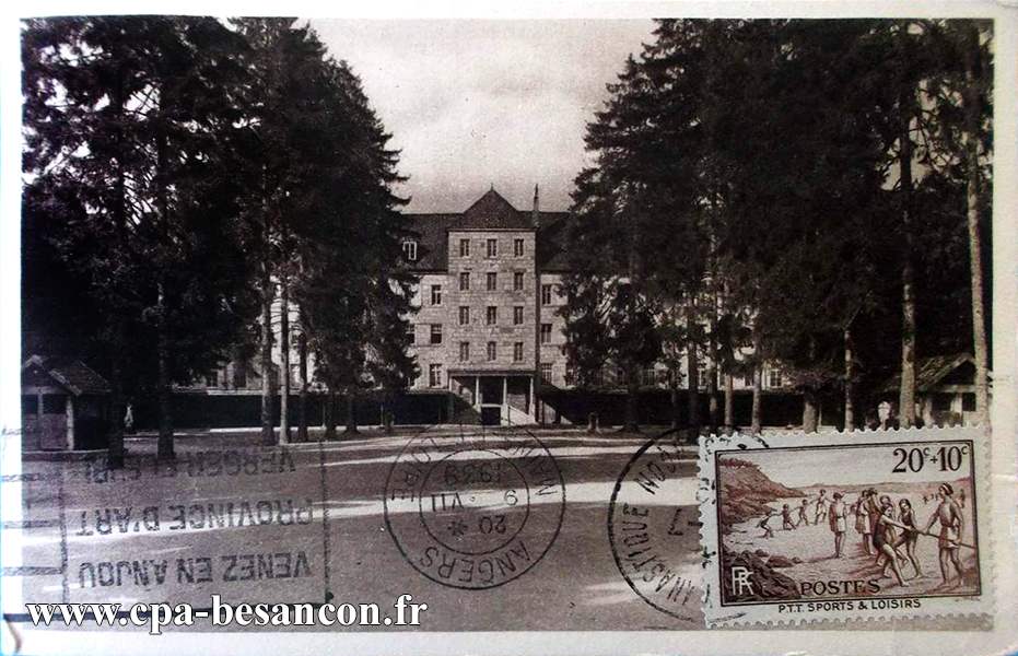 Besançon lycée victor hugo cour des grands et moyens