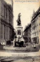 Carte postale ancienne - Besançon Historique (M. D.) - 82. - Statue du Marquis d...