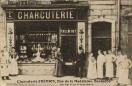 Carte postale ancienne Besançon - Belin - Charcuterie FRÉMIOT, 4 rue de la Madeleine. Besançon