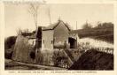 Carte postale ancienne - 20205 c BESANÇON-LES-BAINS - LES REMPARTS A LA PORTE D'...