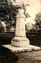 Carte postale ancienne - 2 - BESANÇON - Promenade Micaud - Statue de Becquet