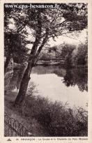 Carte postale ancienne - 24 BESANÇON - Le Doubs et la Citadelle (du Parc Micaud)