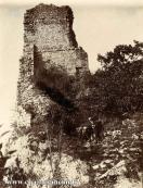 Carte postale ancienne - Dans les ruines de Montfaucon - Automne 1901