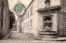 Carte postale ancienne - 569 - BESANÇON - Rue des Archives et Fontaine des Dames