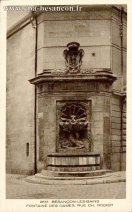 Carte postale ancienne - 2615 BESANÇON-LES-BAINS - FONTAINE DES DAMES. RUE CH. N...