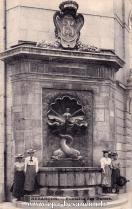 Carte postale ancienne - BESANÇON. - Fontaine des Dames.