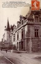 Carte postale ancienne - 11. BESANÇON Historique - Aile droite du Palais de Just...