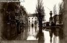Carte postale ancienne Besançon - L. BÉVALOT - Place de la Révolution - 21 janvier 1910