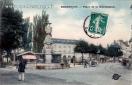Carte postale ancienne - BESANÇON. - Place de la Révolution.