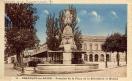 Carte postale ancienne - 11. - BESANÇON-les-BAINS. - Fontaine de la Place de la ...