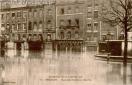 Carte postale ancienne Besançon - Carrey - Inondations des 20-21 Janvier 1910 - 1 bis. - BESANÇON - Place de la Révolution (Marché)